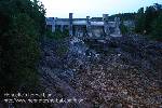 22:15: The gates of the dam are still closed.
